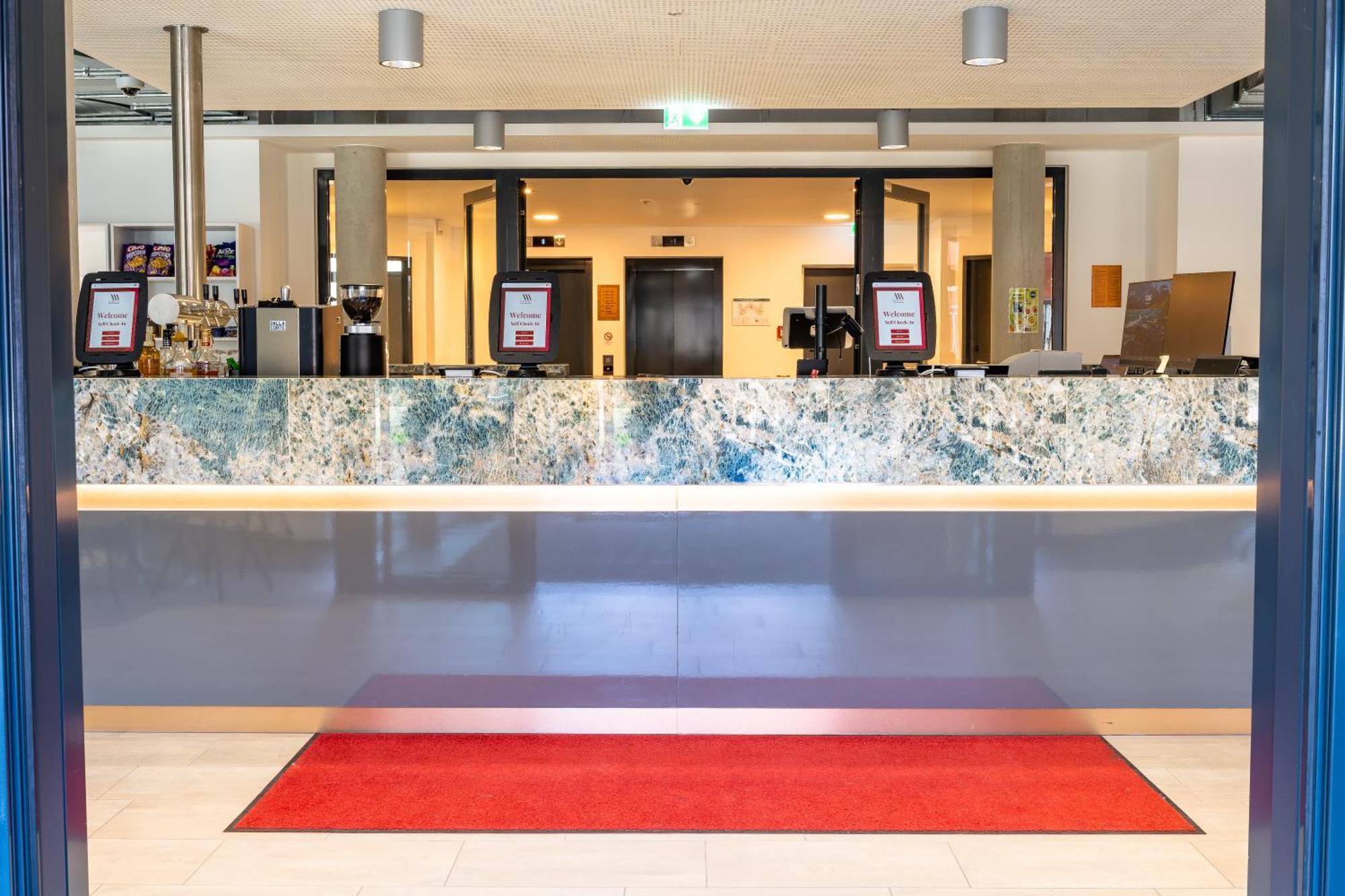 Aparthotel Maseven Frankfurt Messe Fráncfort del Meno Exterior foto